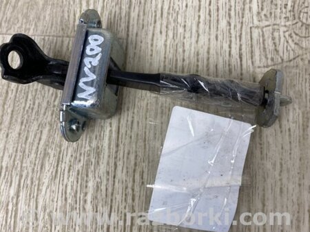 ФОТО Ограничитель двери для Nissan NV200 USA (2013-) Киев