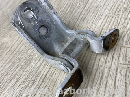 ФОТО Петля двери верхняя для Nissan NV200 USA (2013-) Киев