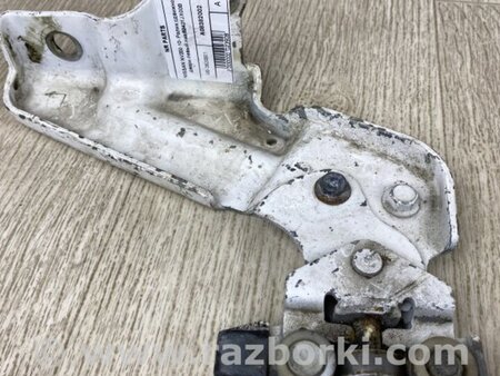 ФОТО Ролик нижний боковой сдвижной двери для Nissan NV200 USA (2013-) Киев