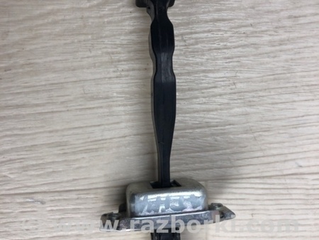ФОТО Ограничитель двери для Nissan Altima L33 Киев