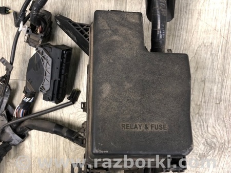 ФОТО Блок предохранителей для Toyota RAV-4 (15-18) Киев