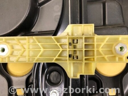 ФОТО Стеклоподъемник для Jeep Cherokee (2014-) Киев