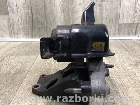 ФОТО Подушка для Toyota RAV-4 (15-18) Киев