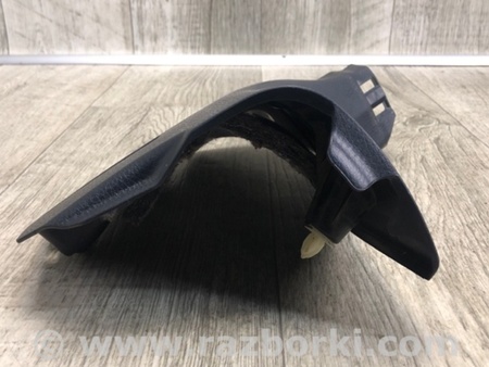 ФОТО Накладка на стойку кузова для Toyota RAV-4 (15-18) Киев