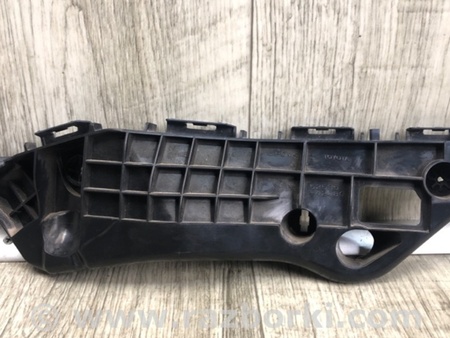 ФОТО Кронштейн бампера переднего для Toyota RAV-4 (15-18) Киев