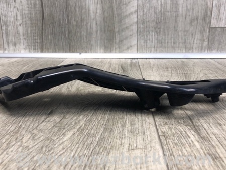 ФОТО Кронштейн бампера переднего для Toyota RAV-4 (15-18) Киев