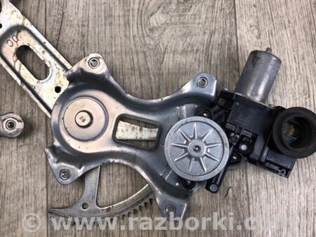 ФОТО Стеклоподъемник для Toyota RAV-4 (15-18) Киев