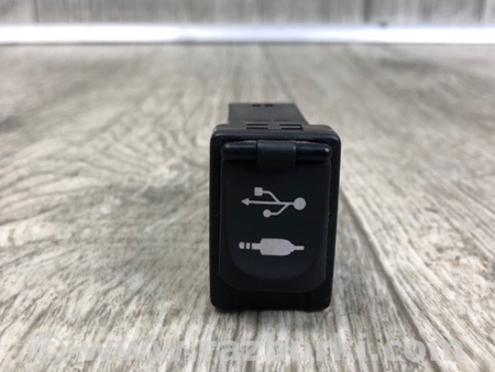 ФОТО USB адаптер для Toyota RAV-4 (15-18) Киев