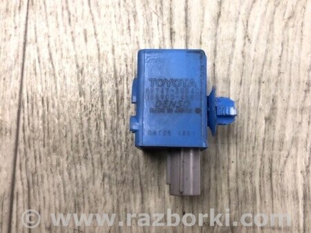ФОТО Зуммер открывания багажника для Toyota RAV-4 (15-18) Киев