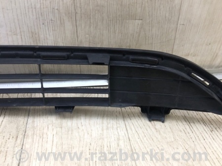 ФОТО Решетка переднего бампера для Toyota RAV-4 (15-18) Киев
