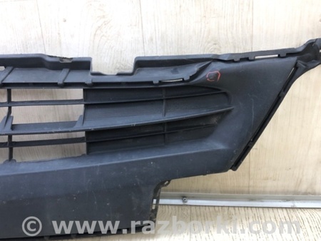ФОТО Решетка переднего бампера для Toyota RAV-4 (15-18) Киев