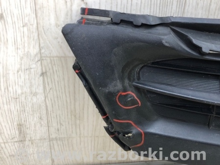 ФОТО Решетка переднего бампера для Toyota RAV-4 (15-18) Киев