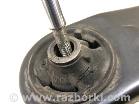 ФОТО Рычаг передний нижний для Toyota RAV-4 (15-18) Киев