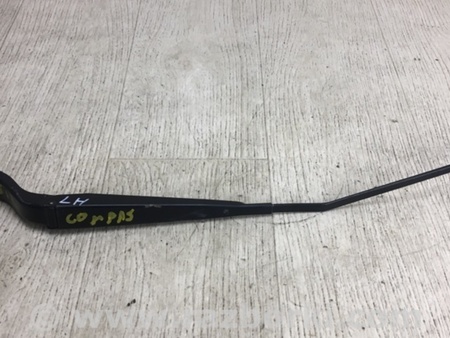 ФОТО Поводок дворника для Jeep Compass (06-15) Киев