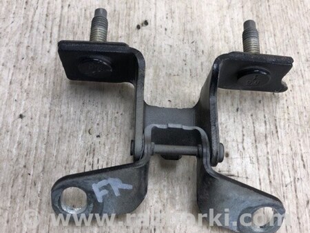 ФОТО Петля крышки багажника для Jeep Compass (06-15) Киев