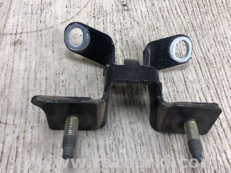 ФОТО Петля крышки багажника для Jeep Compass (06-15) Киев