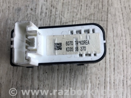 ФОТО Кнопка стеклоподьемника для Mazda 3 BM (2013-...) (III) Киев