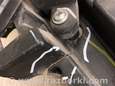 ФОТО Решетка радиатора для Mazda 3 BM (2013-...) (III) Киев