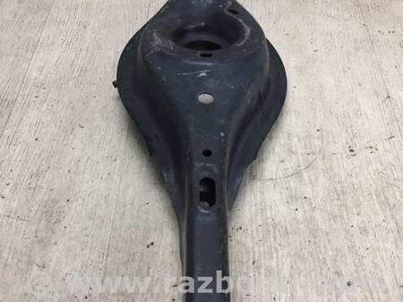 ФОТО Рычаг задний нижний поперечный для Mazda 3 BM (2013-...) (III) Киев