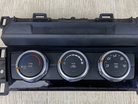ФОТО Блок управления печкой для Mazda 6 GJ (2012-...) Киев
