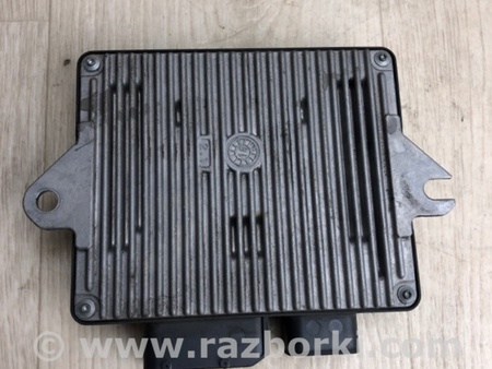 ФОТО Блок электронный для Nissan Pathfinder R52 Киев