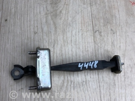 ФОТО Ограничитель двери для Nissan Pathfinder R52 Киев