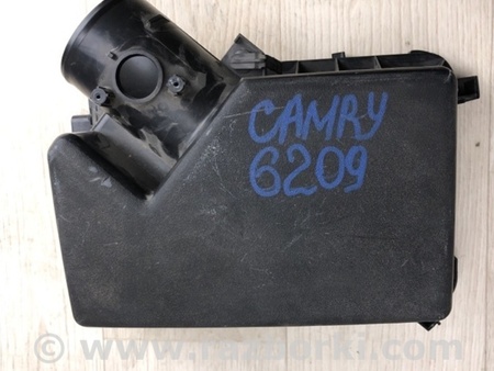 ФОТО Воздушный фильтр (корпус) для Toyota Camry 50 XV55 (04.2014-07.2018)  Киев