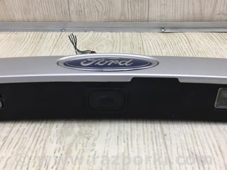 ФОТО Накладка крышки багажника для Ford Fiesta Mk6 (2008-2017) Киев