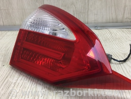 ФОТО Фонарь задний внутренний для Ford Fiesta Mk6 (2008-2017) Киев