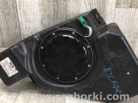 ФОТО Сабвуфер для Ford Escape 3 (01.2012-12.2018) Киев