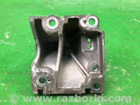 ФОТО Кронштейн генератора для Toyota RAV-4 (15-18) Киев