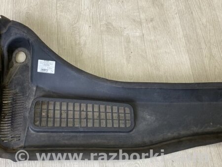 ФОТО Пластик под лобовое стекло (Жабо) для Ford Escape 3 (01.2012-12.2018) Киев