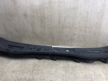 ФОТО Пластик под лобовое стекло (Жабо) для Mazda 3 BM (2013-...) (III) Киев