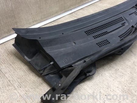 ФОТО Пластик под лобовое стекло (Жабо) для Mazda 3 BM (2013-...) (III) Киев