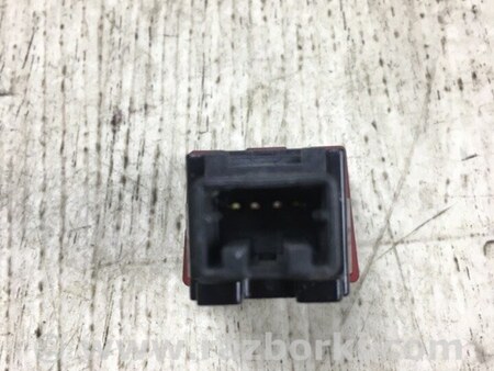 ФОТО Кнопка аварийки для Nissan Sentra B17 Киев