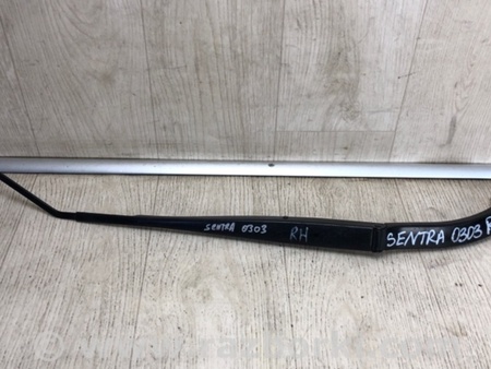 ФОТО Поводок дворника для Nissan Sentra B17 Киев