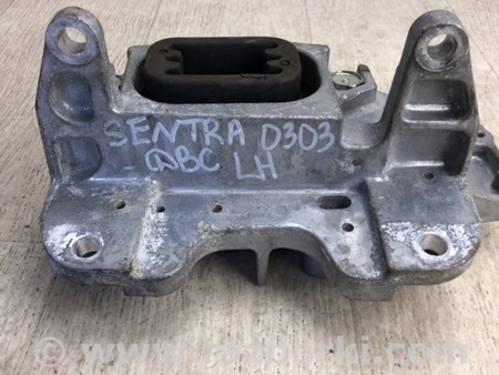 ФОТО Подушка АКПП для Nissan Sentra B17 Киев