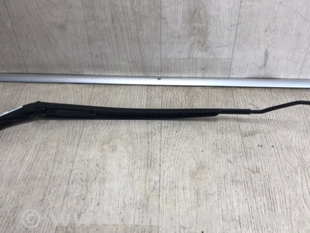 ФОТО Поводок дворника для Toyota RAV-4 (15-18) Киев
