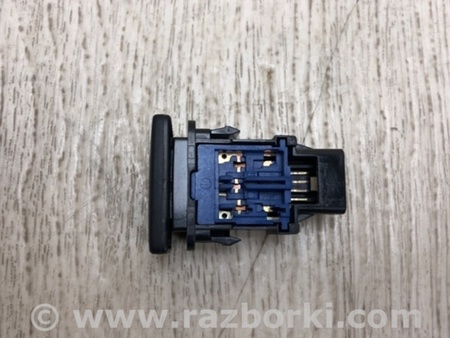 ФОТО Кнопка открывания багажника внутренняя для Toyota RAV-4 (15-18) Киев