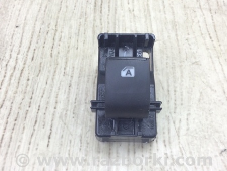 ФОТО Кнопка стеклоподьемника для Toyota Camry 70 XV70 (01.2017-...)  Киев
