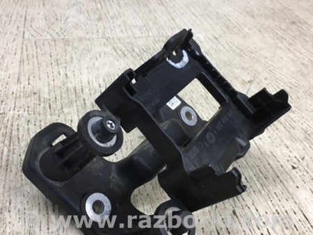 ФОТО Кронштейн датчика слепых зон для Volkswagen Passat B8 (07.2014-...) Киев