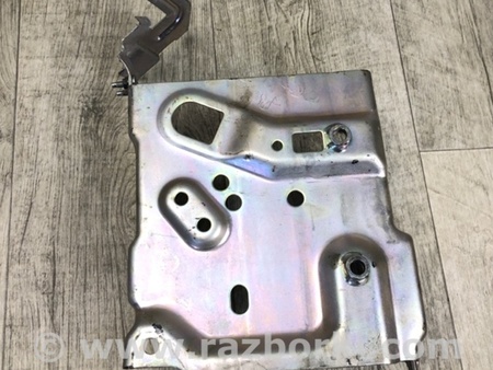 ФОТО Полка аккумулятора для Nissan Qashqai/Roque Sport (2014-) Киев
