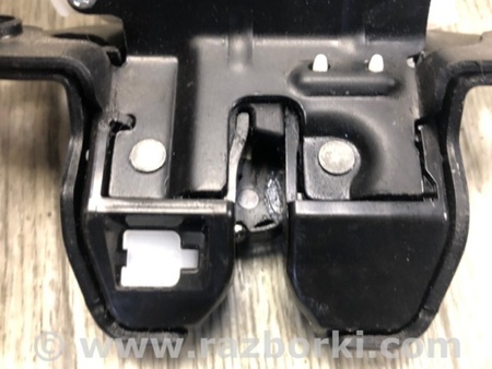 ФОТО Замок крышки багажника для Nissan Qashqai/Roque Sport (2014-) Киев
