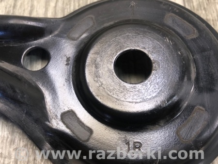 ФОТО Кронштейн для Toyota Camry 70 XV70 (01.2017-...)  Киев