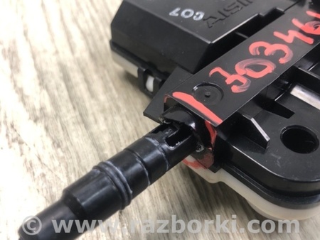 ФОТО Замок лючка бензобака для Toyota Camry 70 XV70 (01.2017-...)  Киев