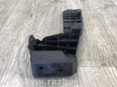 ФОТО Кронштейн бампера для Toyota Camry 70 XV70 (01.2017-...)  Киев
