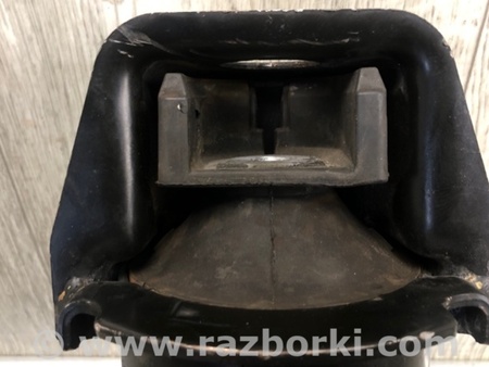 ФОТО Подушка для Toyota Camry 70 XV70 (01.2017-...)  Киев