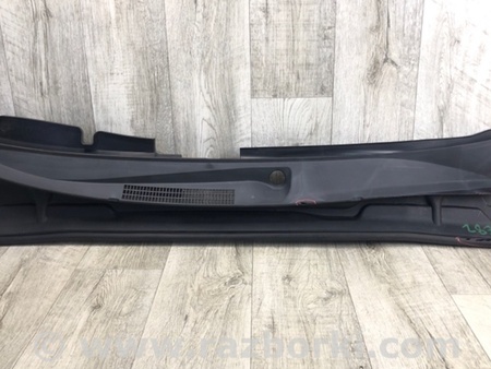 ФОТО Пластик под лобовое стекло (Жабо) для Toyota Camry 70 XV70 (01.2017-...)  Киев