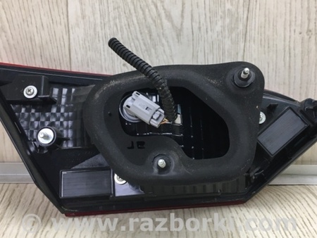 ФОТО Фонарь задний внутренний для Toyota Camry 70 XV70 (01.2017-...)  Киев
