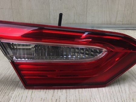 ФОТО Фонарь задний внутренний для Toyota Camry 70 XV70 (01.2017-...)  Киев